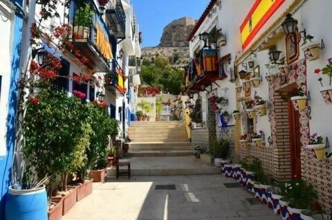 Cozy Room Guapo-Alicante Nearby The Beach And The Center Dış mekan fotoğraf